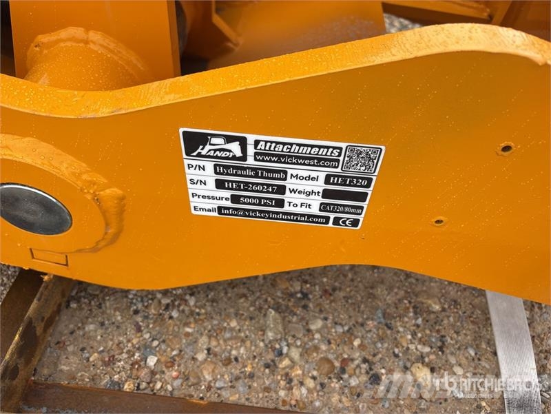 Handy HET320 30 in Hydraulic Excavator Thumb (Unused) Kašike / Korpe