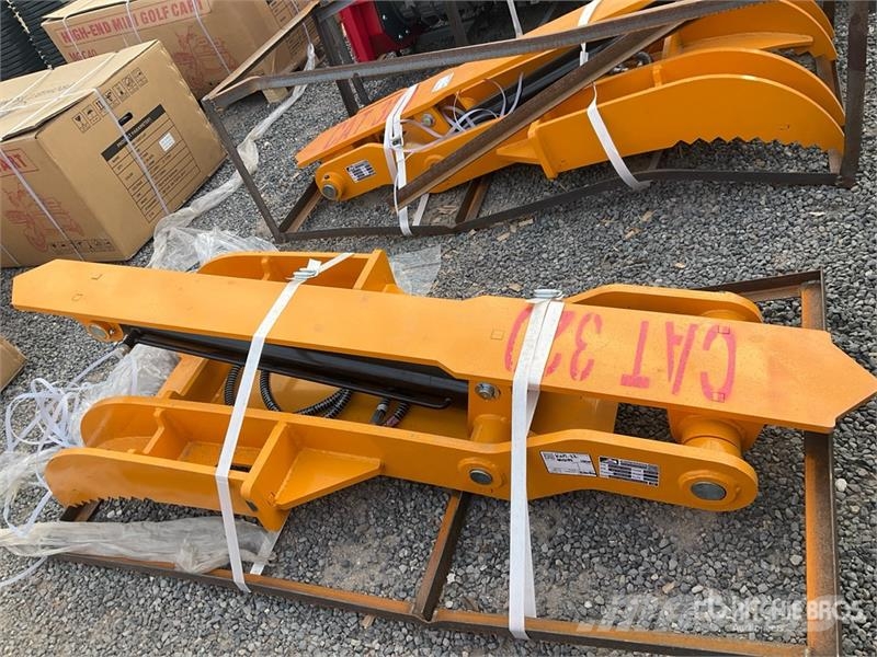 Handy HET320 Excavator Thumb - Fits Cat 320 (Unused) Lopaty