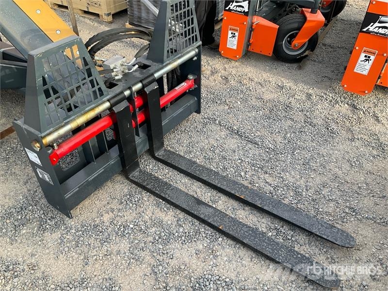 Handy HF2T Skid Steer Forks (Unused) Uñas para carretilla