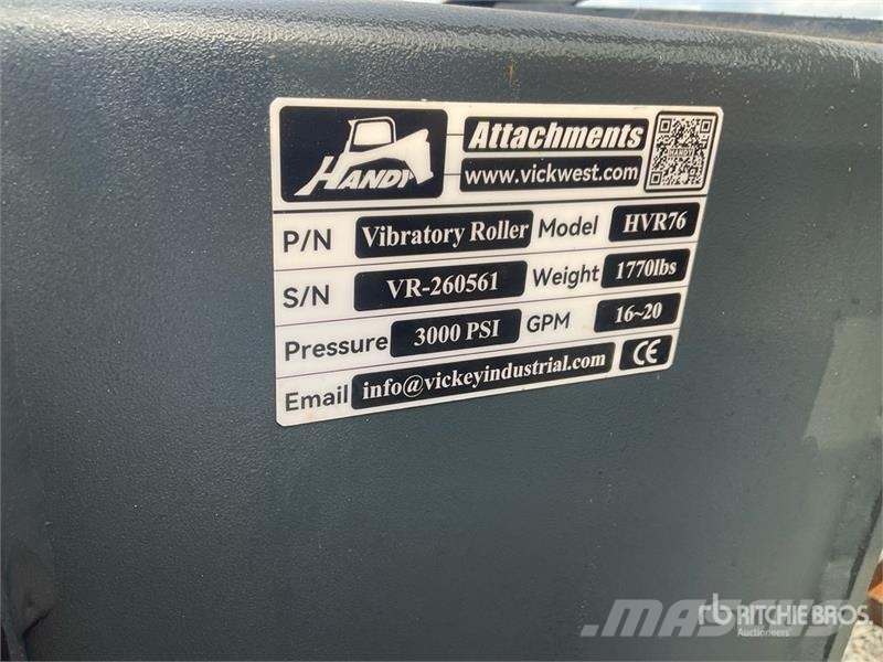 Handy HVR76 76 in Skid Steer Vibratory Roller (Unused) Rodillos