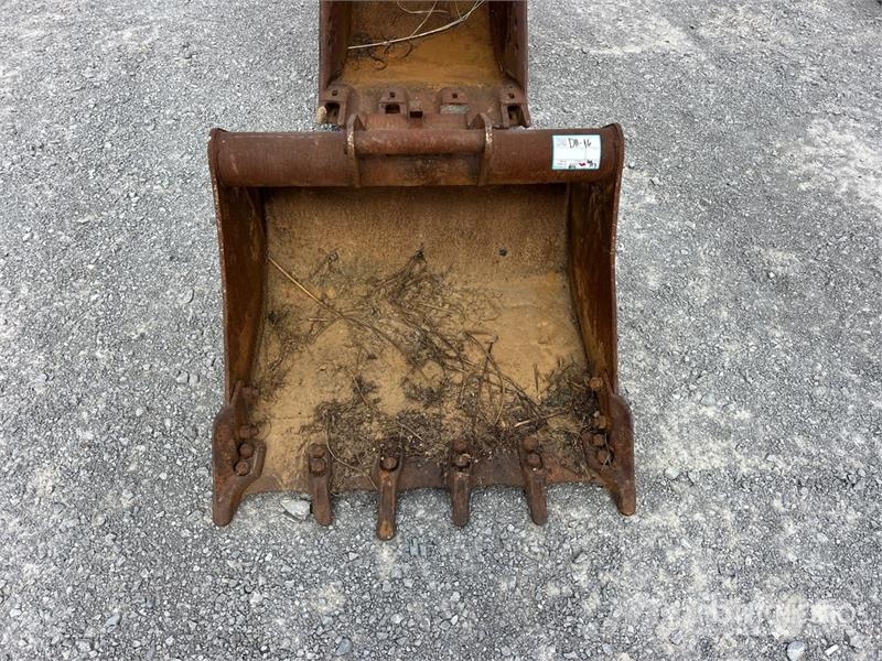 Harford 34 in Digging Excavator Bucket Buckets