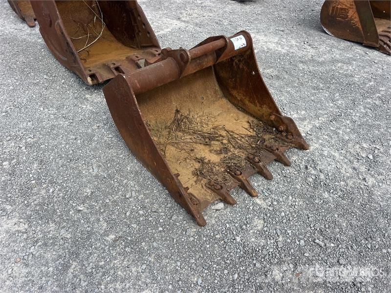 Harford 34 in Digging Excavator Bucket Buckets