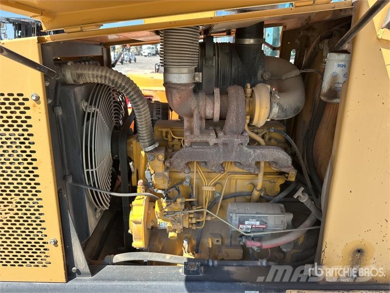 Harlo HP6500 Vanterenski viljuškar