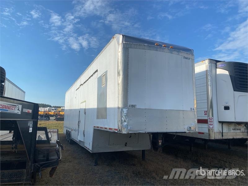 Haulmark 40 ft Tri/A Mobile Laundry Enclosed Trailer ボックスボディートレーラー