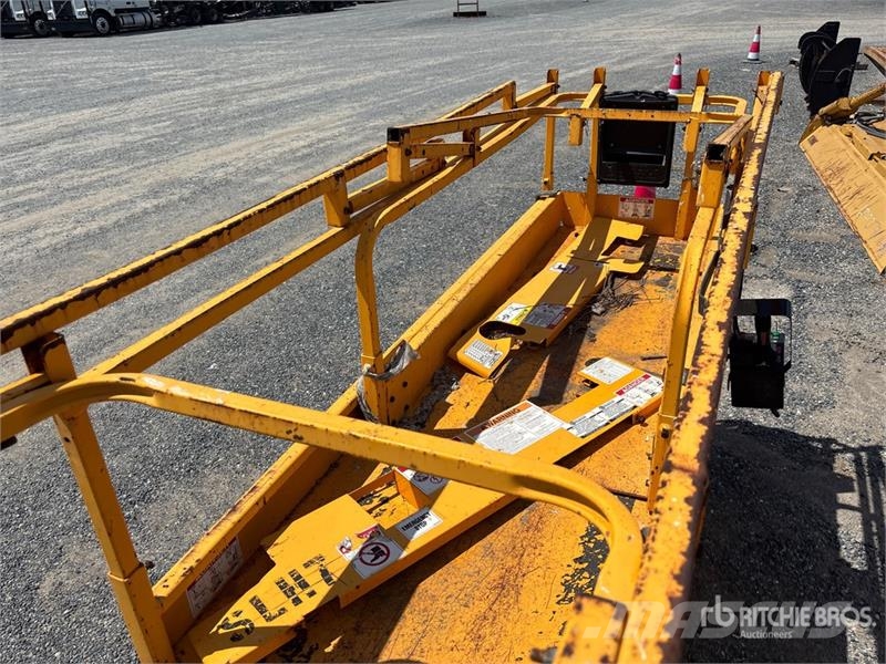 Haulotte 2632E Electric Scissor Lift 剪式升降機