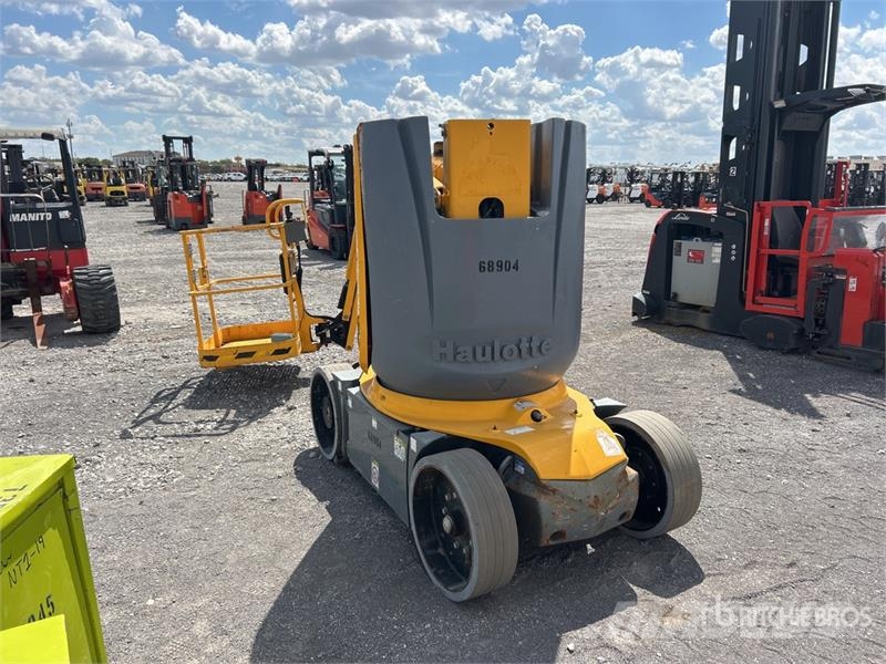 Haulotte HA32CJ 2WD Electric Articulating Boom Lift 曲臂高空作業車