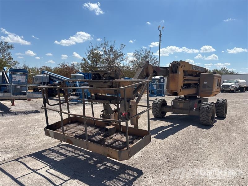 Haulotte HA46 RTJO 4WD Diesel Articulating Boom Lift Karos emelők