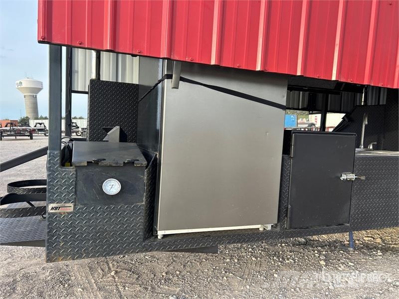  HBT Smokers 15 ft 8 in T/A Food Concession Trailer Citas piekabes