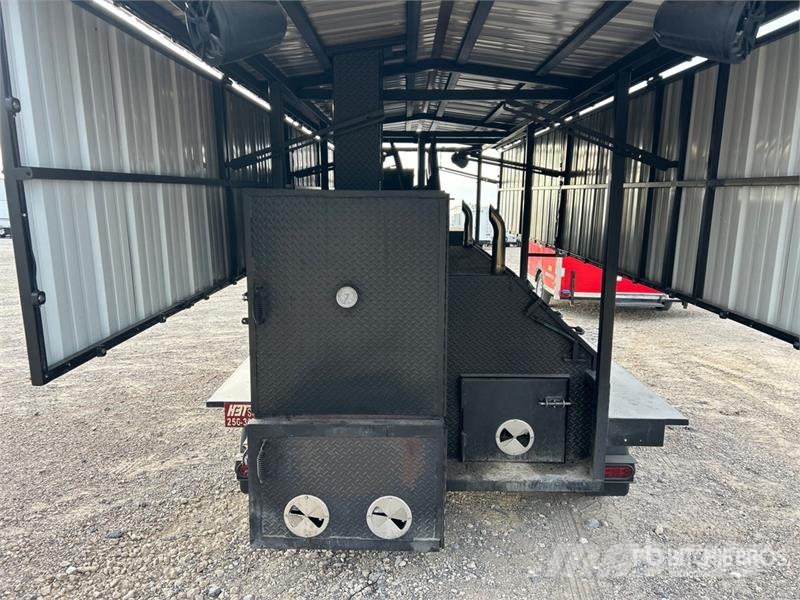  HBT Smokers 15 ft 8 in T/A Food Concession Trailer Citas piekabes