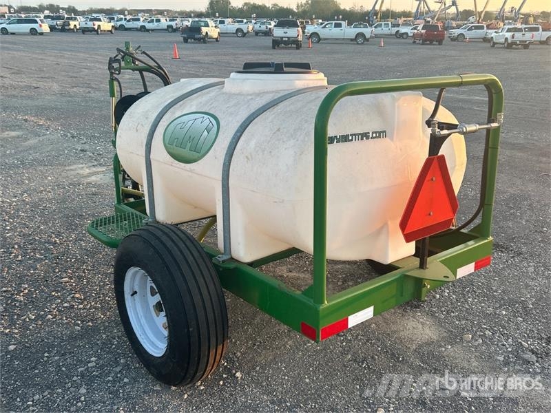 Heavy Bilt 335 S/A Pull-Type Sprayer Trailed sprayers