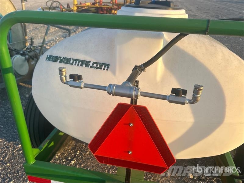 Heavy Bilt 335 S/A Pull-Type Sprayer Trailed sprayers