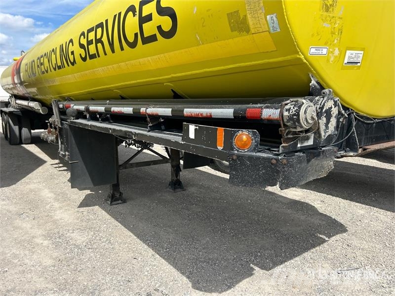 Heil 8000 gal T/A Tanker Trailer Autocisternas
