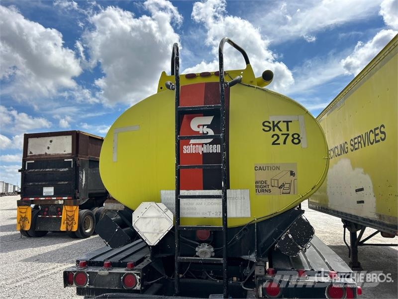Heil 8000 gal T/A Tanker Trailer Autocisternas