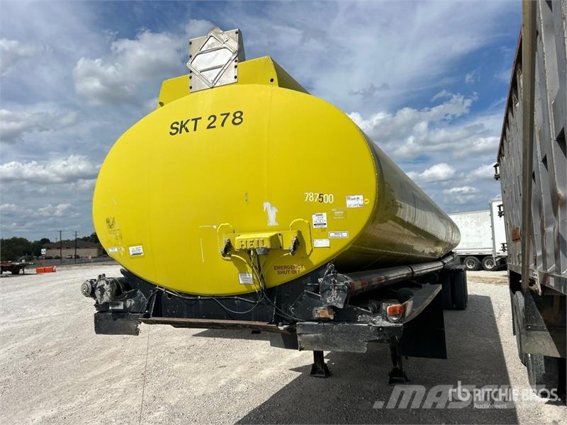 Heil 8000 gal T/A Tanker Trailer Autocisternas