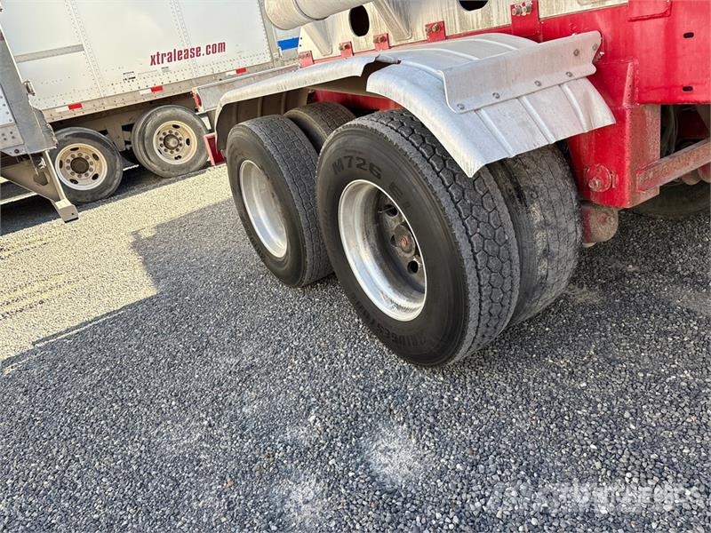 Heil 8400 gal T/A Tanker Trailer Tanksläp