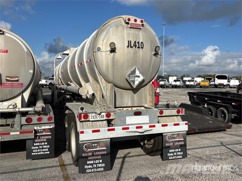 Heil 8400 gal T/A Tanker Trailer Cisterna