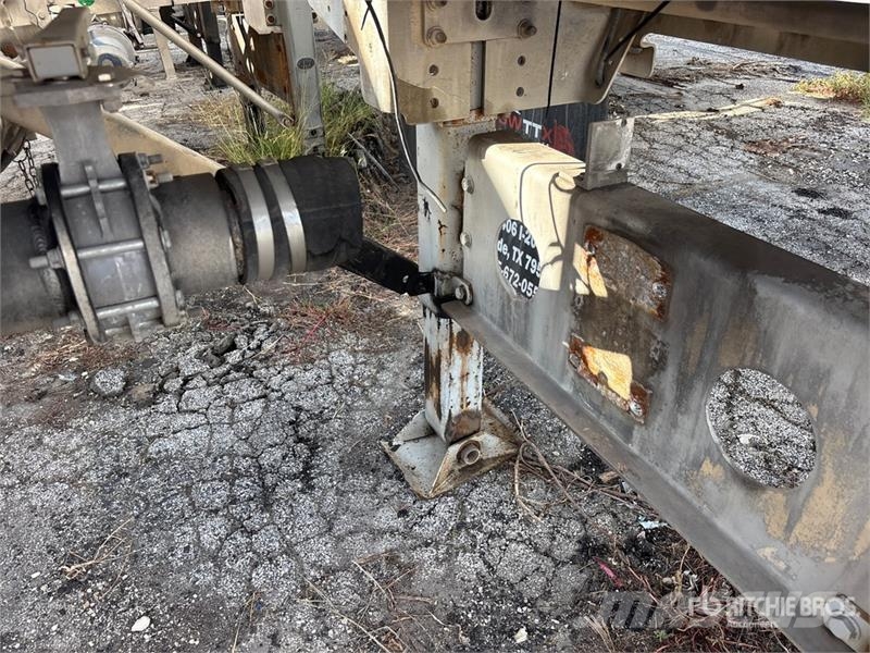 Heil 8400 gal T/A Tanker Trailer Cisterna