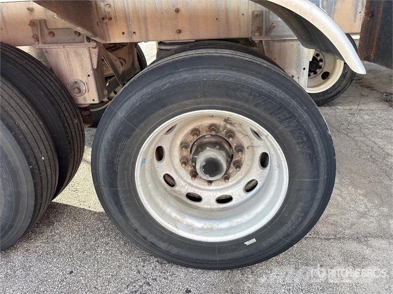 Heil 8400 gal T/A Tanker Trailer Cisterna