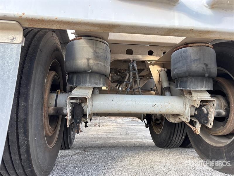 Heil 8400 gal T/A Tanker Trailer Cisterna