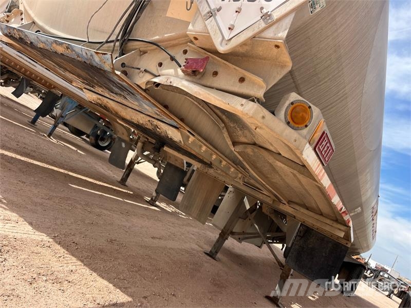 Heil 9200 gal T/A Tanker Trailer Przyczepy cysterny