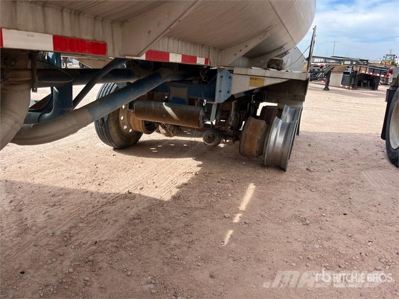 Heil 9200 gal T/A Tanker Trailer Przyczepy cysterny