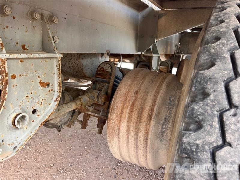 Heil 9200 gal T/A Tanker Trailer Przyczepy cysterny