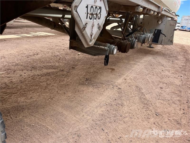 Heil 9200 gal T/A Tanker Trailer Przyczepy cysterny