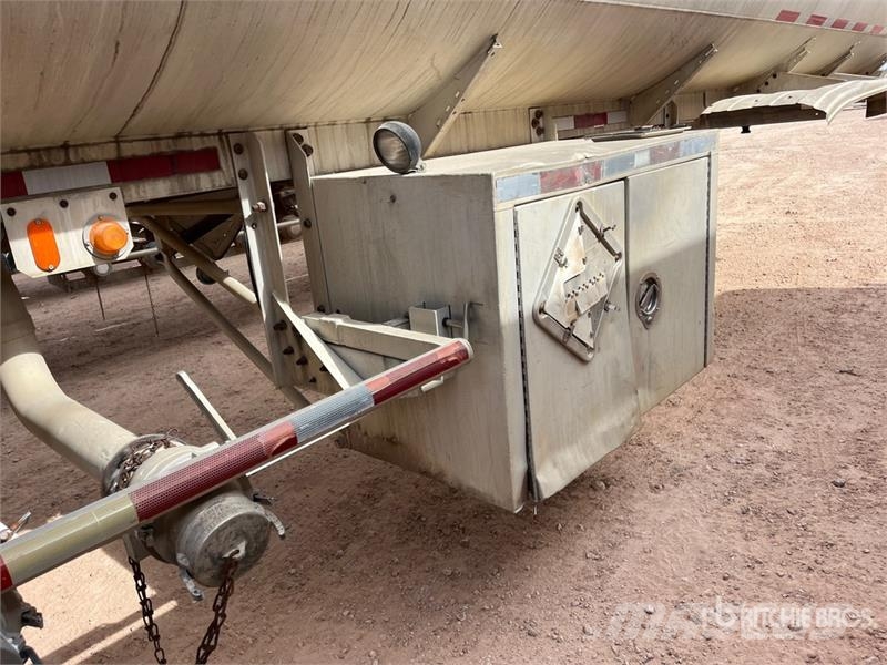 Heil 9200 gal T/A Tanker Trailer Przyczepy cysterny