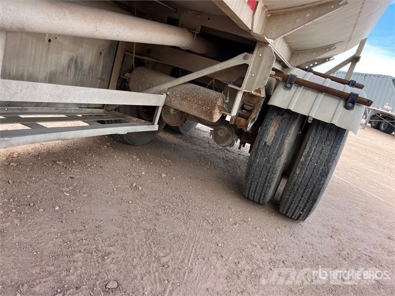 Heil 9200 gal T/A Tanker Trailer Przyczepy cysterny