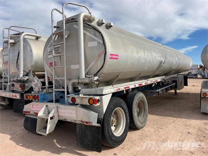 Heil 9200 gal T/A Tanker Trailer Przyczepy cysterny