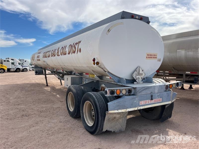 Heil 9350 gal T/A Tanker Trailer Przyczepy cysterny