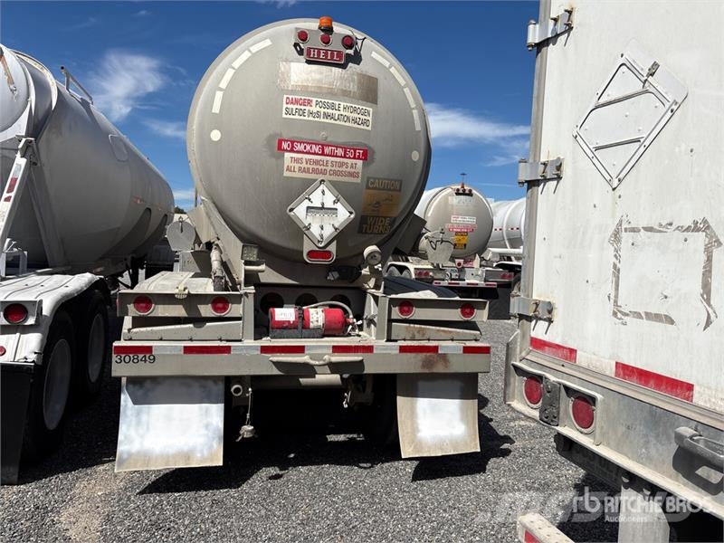 Heil MC407 8400 gal T/A Tanker Trailer Prikolice za cisterne