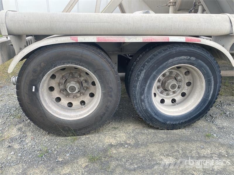 Heil T/A T/A Pneumatic Bulk Trailer Citas piekabes