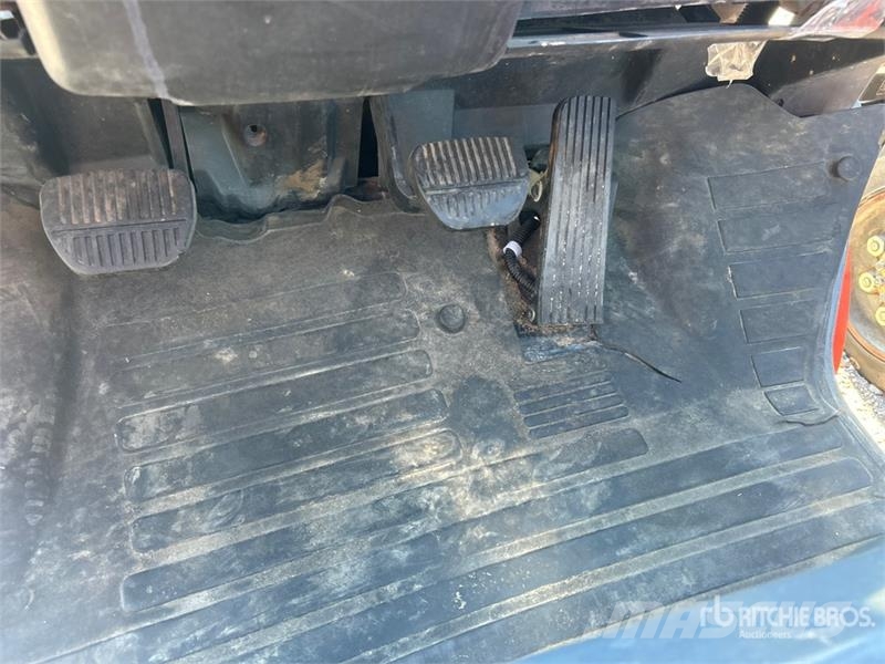 Heli CPCD35-KU20H 6085 lb Pneumatic Tire Forklift 堆高機(叉車)-其他