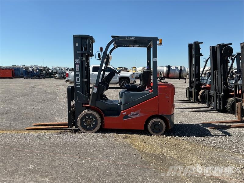 Heli CPYD25C-M1H 4520 lb Cushion Tire Forklift شاحنات ذات رافعات شوكية - أخرى