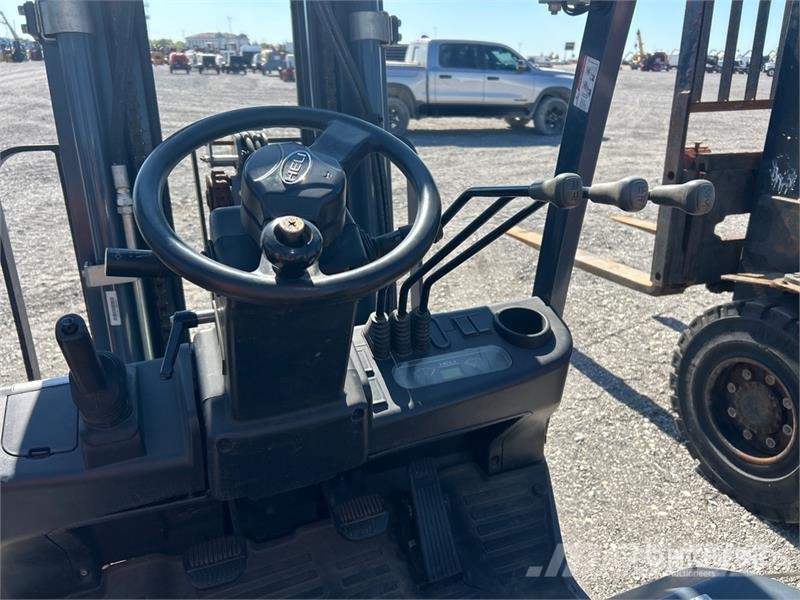 Heli CPYD25C-M1H 4520 lb Cushion Tire Forklift 堆高機(叉車)-其他