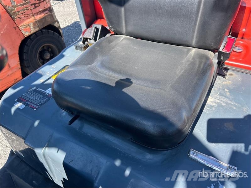 Heli CPYD25C-M1H 4520 lb Cushion Tire Forklift 堆高機(叉車)-其他