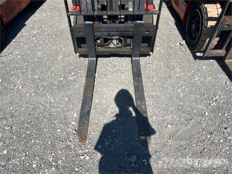 Heli CPYD25C-M1H 4520 lb Cushion Tire Forklift 堆高機(叉車)-其他