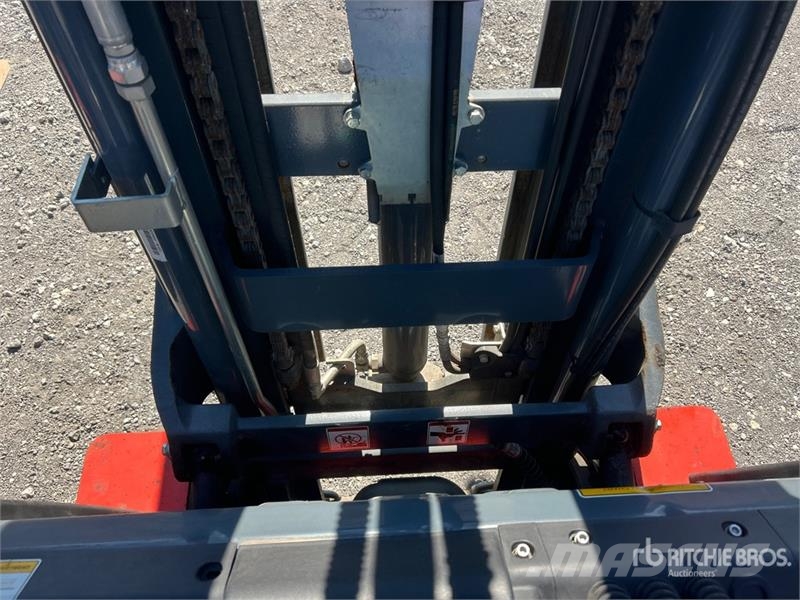 Heli CPYD25C-M1H 4520 lb Cushion Tire Forklift 堆高機(叉車)-其他