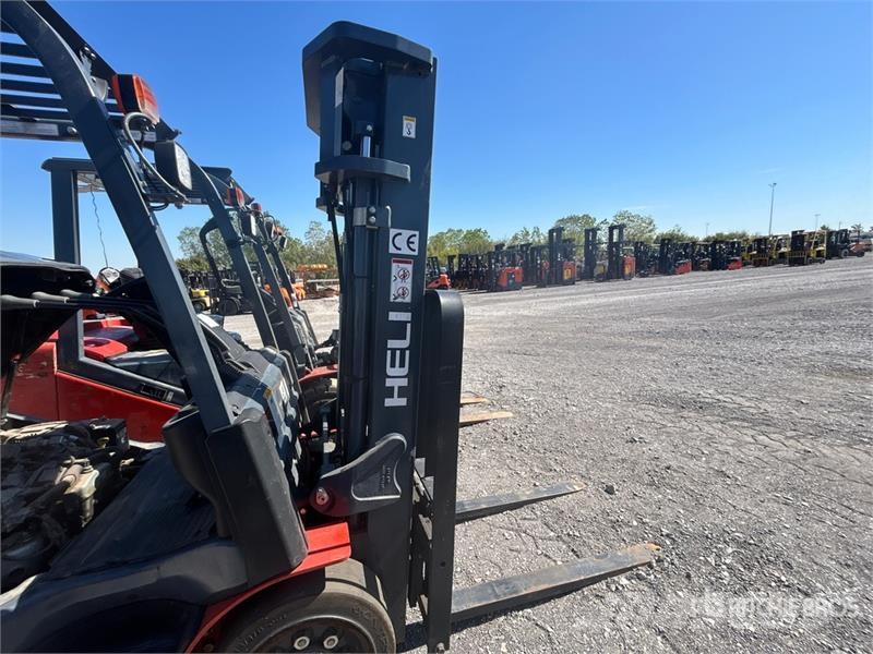 Heli CPYD25C-M1H 4520 lb Cushion Tire Forklift 堆高機(叉車)-其他