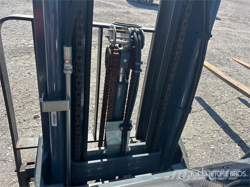 Heli CPYD25C-M1H 4520 lb Cushion Tire Forklift 堆高機(叉車)-其他