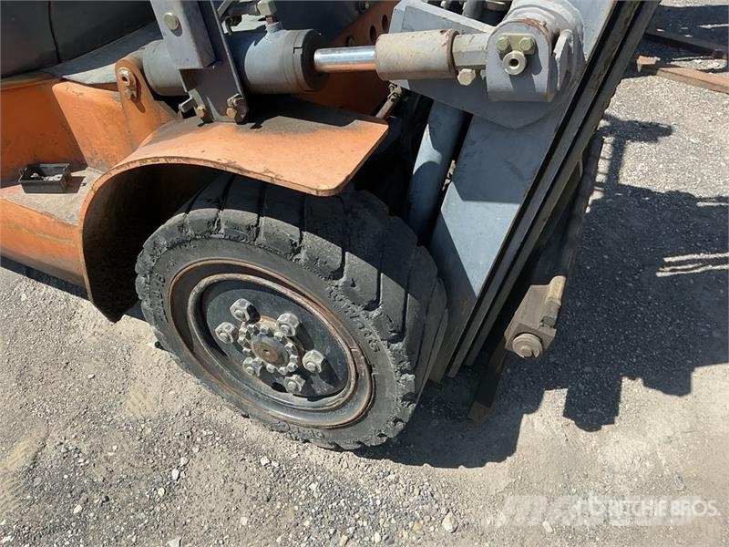 Heli CPYD35-TY 6000 lb Pneumatic Tire Forklift شاحنات ذات رافعات شوكية - أخرى