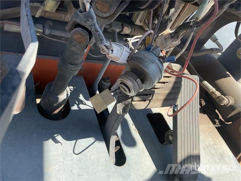 Heli CPYD35-TY 6000 lb Pneumatic Tire Forklift شاحنات ذات رافعات شوكية - أخرى