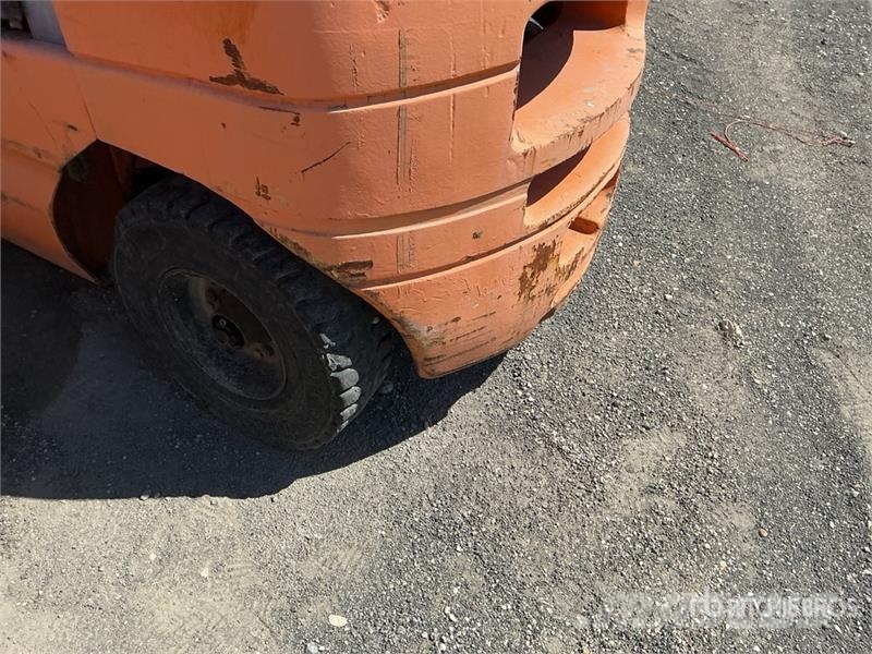 Heli CPYD35-TY 6000 lb Pneumatic Tire Forklift شاحنات ذات رافعات شوكية - أخرى