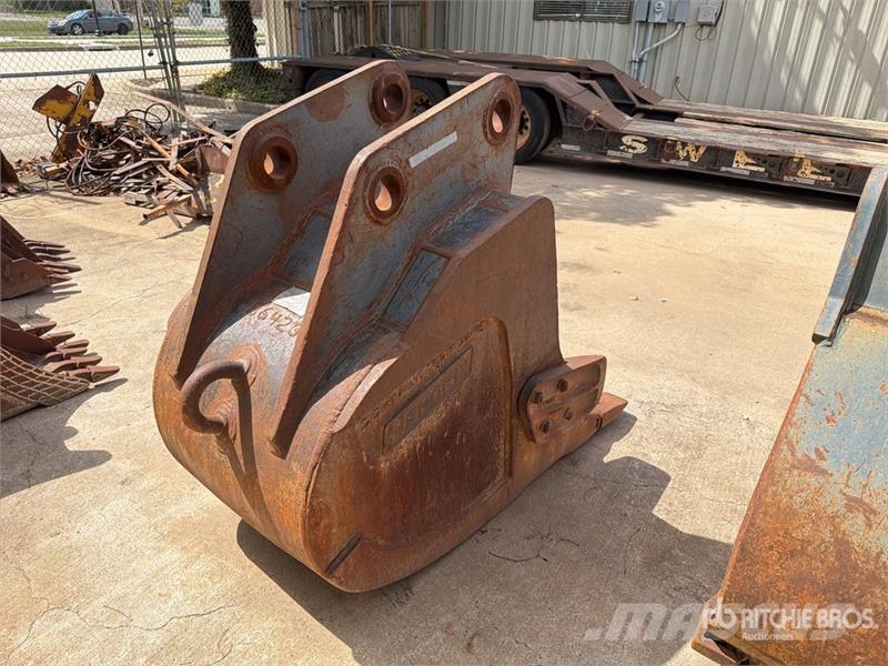 Hendrix 34 in Digging Excavator Bucket - Fits Komatsu PC22 Ковши