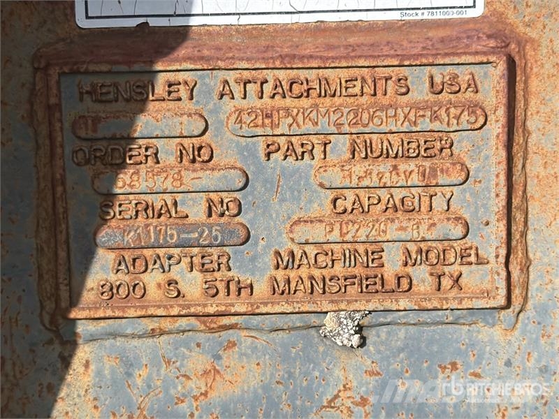 Hensley 43 in Digging Excavator Bucket - Fits Komatsu PC22 Baldes