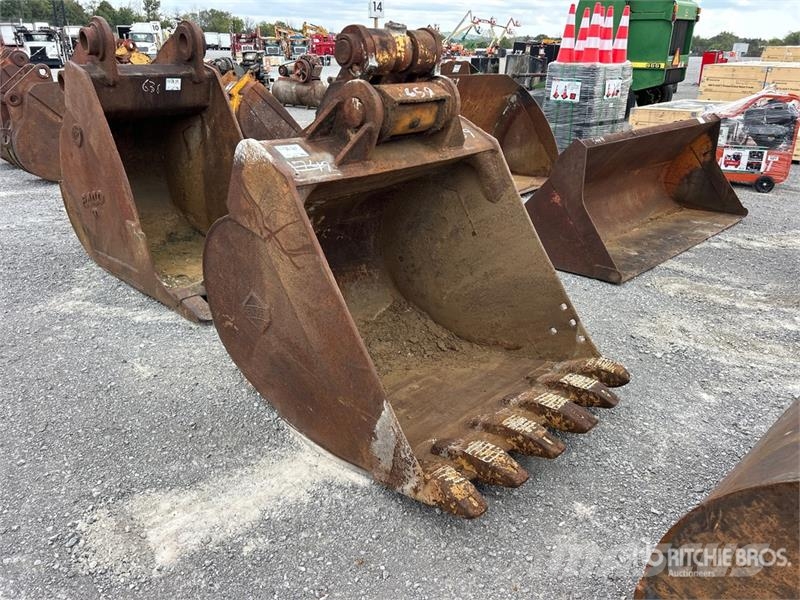 Hensley 46 in Digging Excavator Bucket - Fits Cat 324 Kašike / Korpe