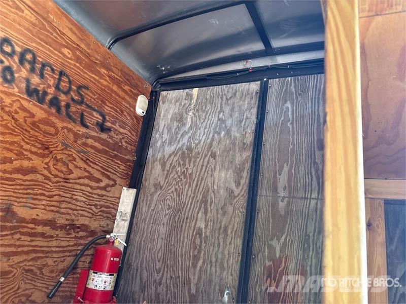 Hi-Way Star 16 ft T/A Enclosed Trailer Anhänger-Kastenaufbau