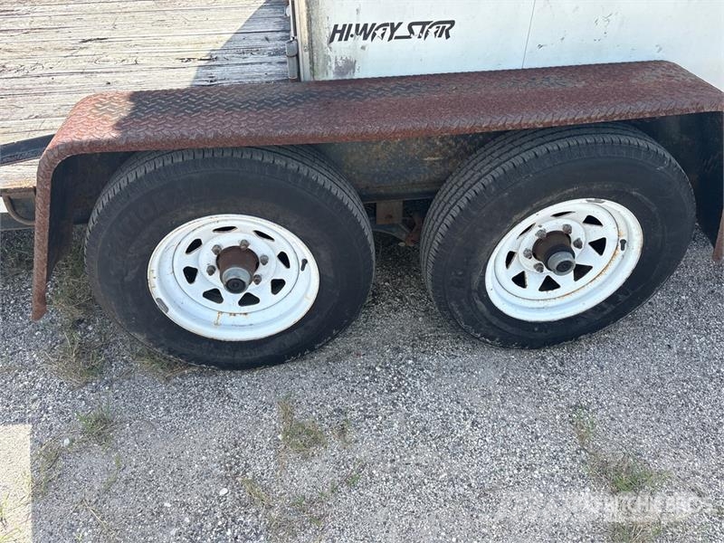 Hi-Way Star 16 ft T/A Enclosed Trailer Anhänger-Kastenaufbau