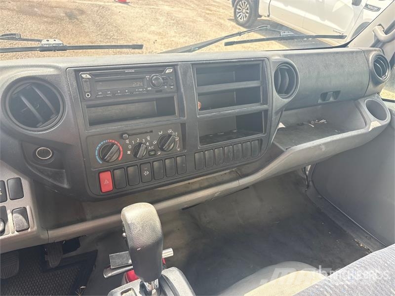 Hino 155 4x2 Glass Transportation Truck Други